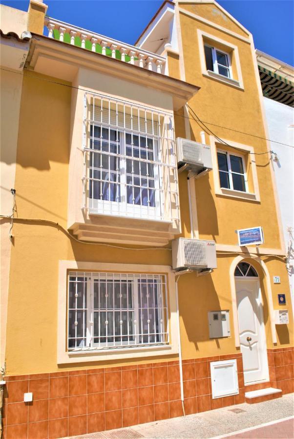 Small Building With 2 Apartments Málaga Exterior foto